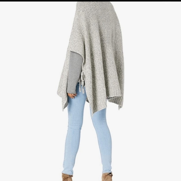 Ugg Joanna Poncho Style Pullover sweater xs/small - Picture 2 of 4